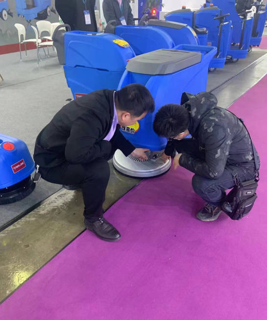 巴中小型电动洗地机是否适合用于环卫保洁