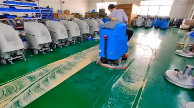 巴中2023年还在用人工的物业保洁不妨试试洗地机吧